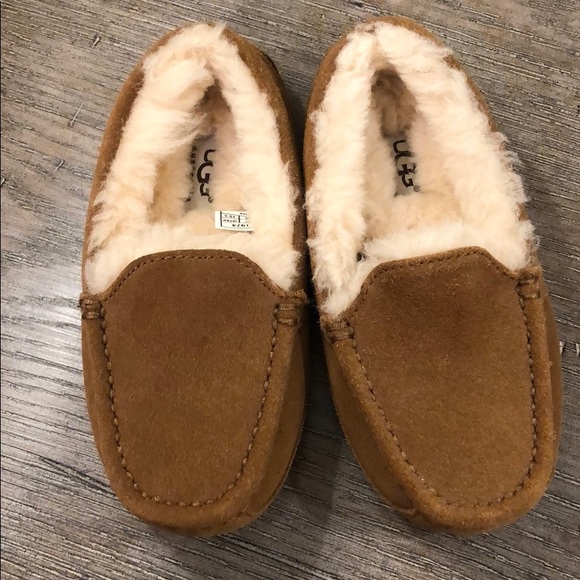 baby ugg house shoes